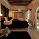Hotel Sato Cave