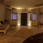 Sato Cave Hotel 2*