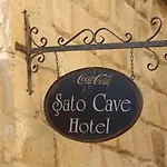Sato Cave Hotel 2*