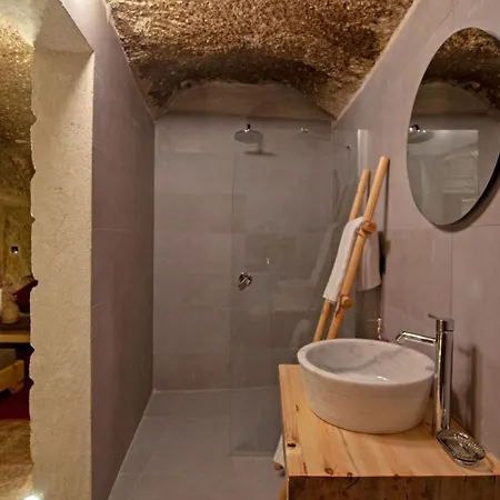 Otel Sato Cave