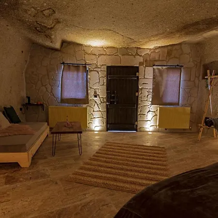 Sato Cave Otel 2*