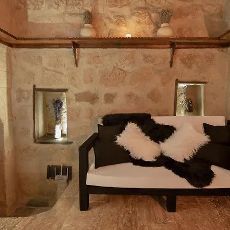 Otel Sato Cave