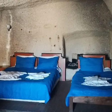 Sato Cave Γκόρεμε