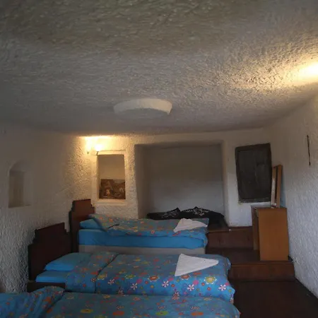 Otel Sato Cave