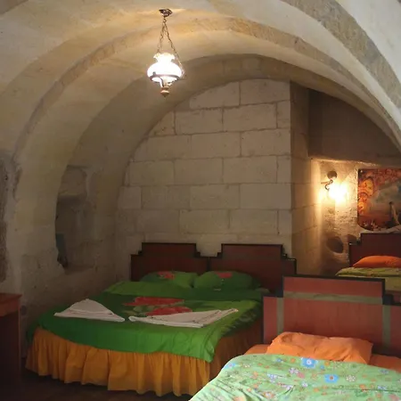 Otel Sato Cave 2*