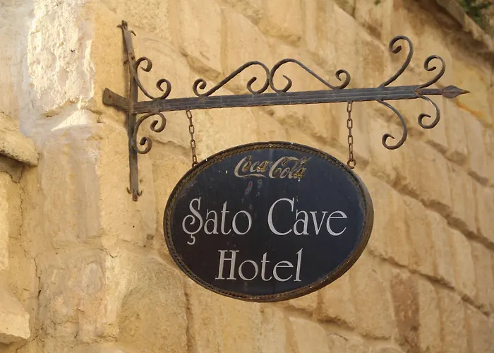 Sato Cave Hotel 2*